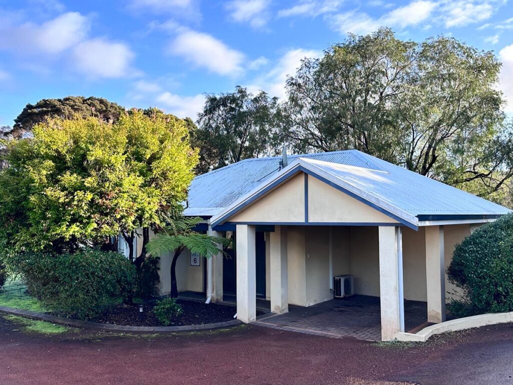 bayside villas outside area accommodation in walpole